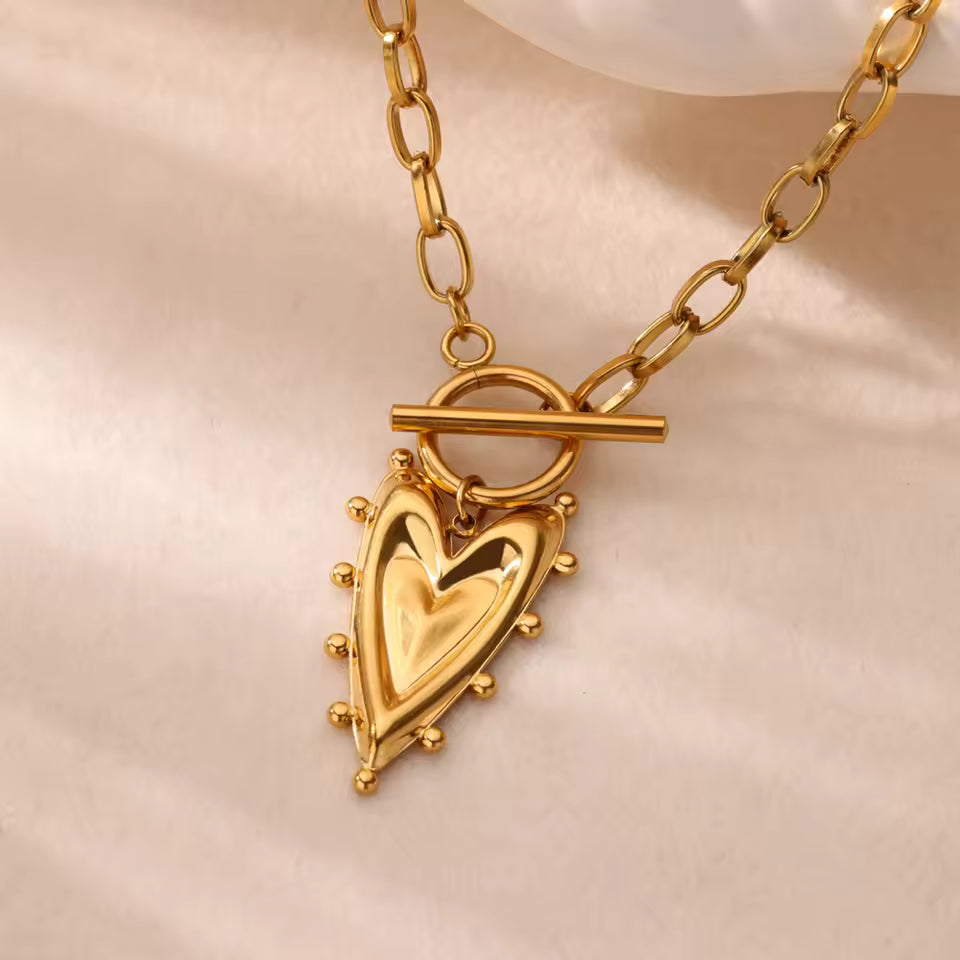 Gold Anti Tarnish Heartlock Neckpiece